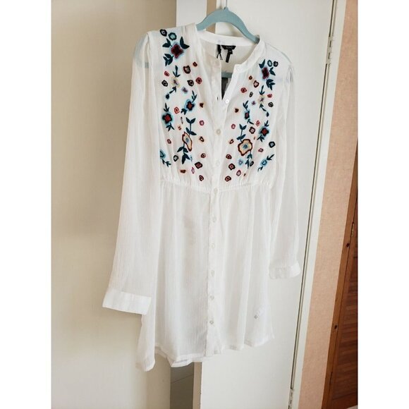 NWT BUFFALO BY DAVID BITTON EMBROIDERED WHITE BLOUSE SIZE M - Picture 2 of 7